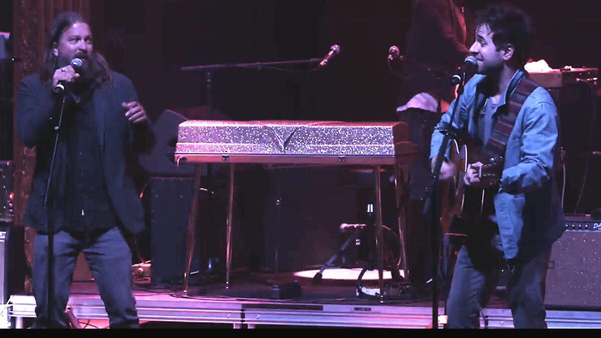 Watch Greensky Bluegrass’ Paul Hoffman Join Dawes For ‘Quitter’ In Denver