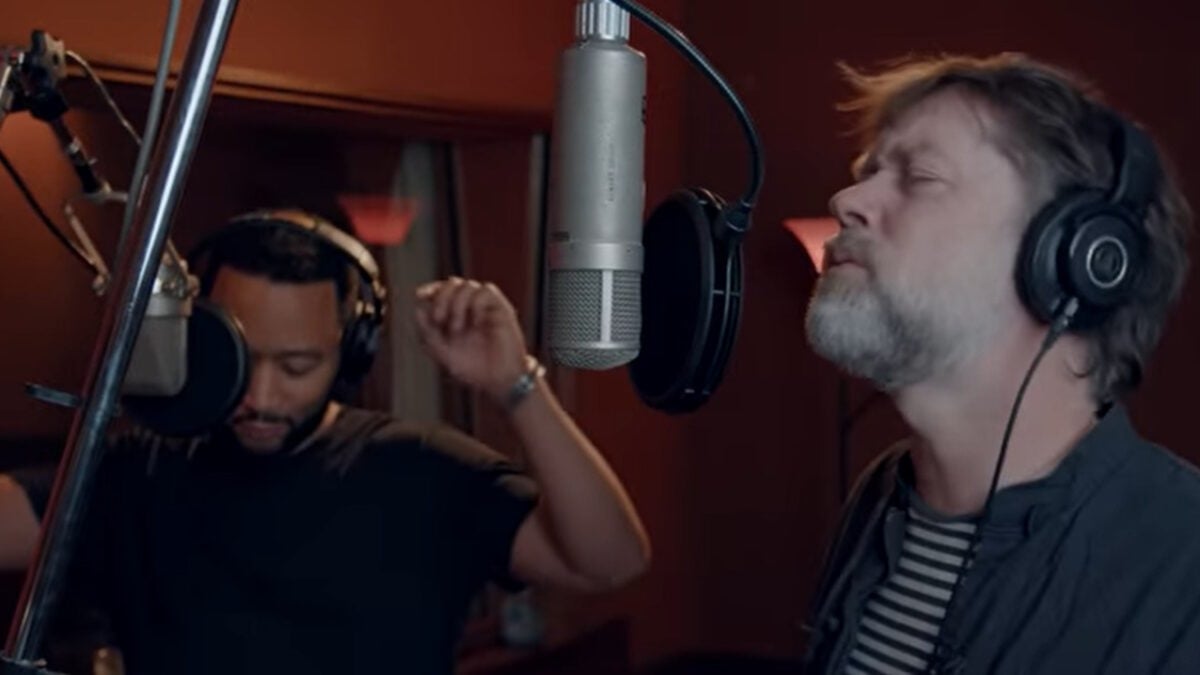 Rufus Wainwright Releases Gorgeous ‘Heading For Home’ Single Featuring John Legend