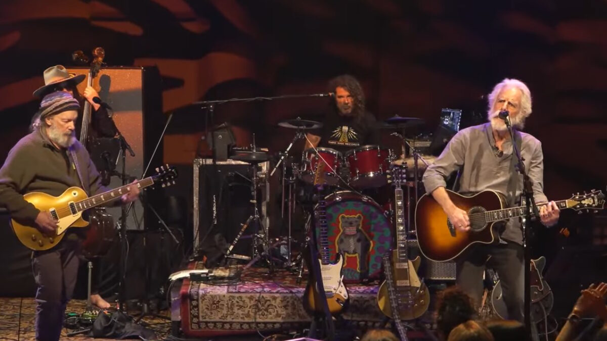 Watch Bobby Weir & Wolf Bros Cover ‘Me & Bobby McGee’ With Steve Kimock