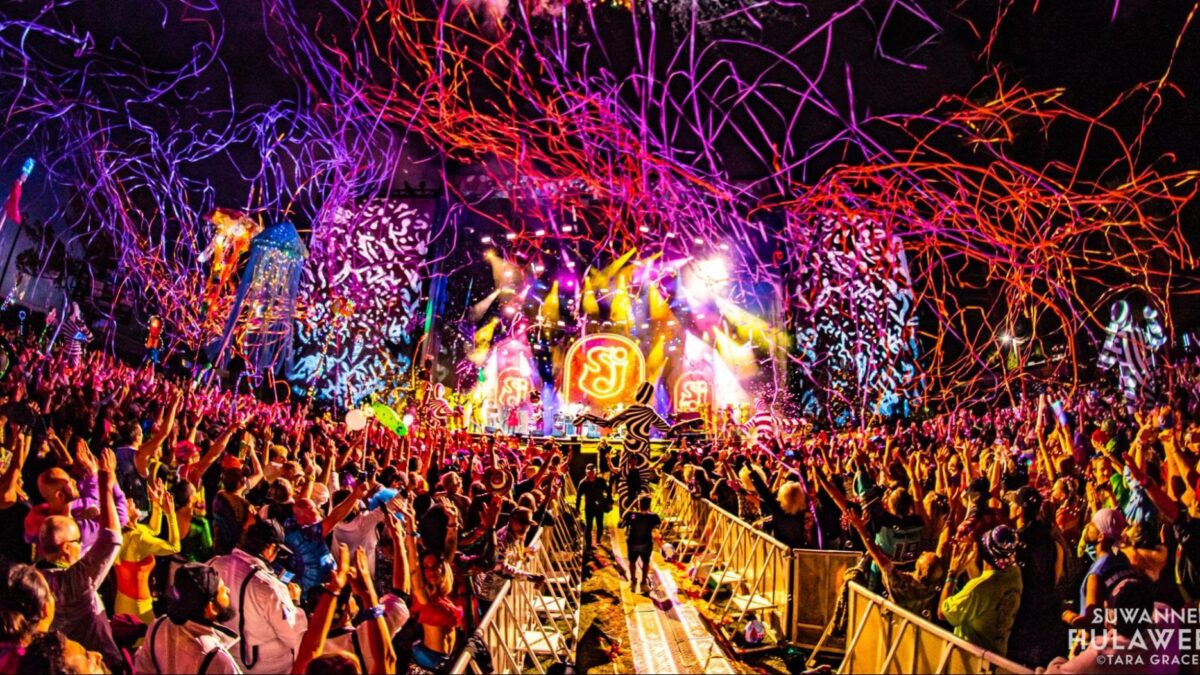 The String Cheese Incident, Trey Anastasio Band, Pretty Lights & More Aboard Stacked Suwannee Hulaween 2023 Lineup