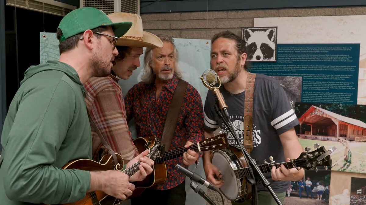 See Brothers Comatose & Jim Lauderdale Unite For Bluegrass-Fueled ‘Dead Flowers’ Cover