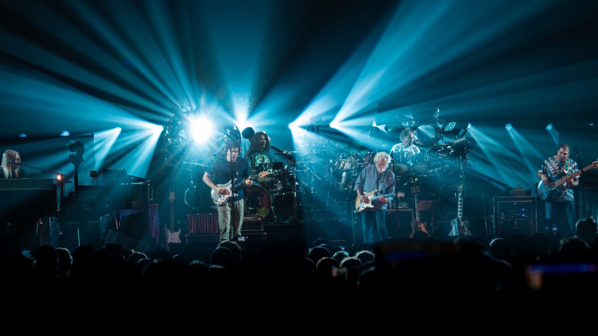 Shakin' On Shakedown Street: Dead & Company's Final Tour Kicks Off In Los Angeles