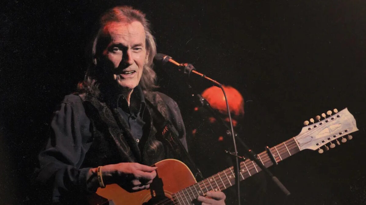 Renowned Canadian Folk Musician Gordon Lightfoot Has Died