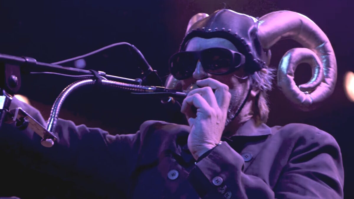 Primus Releases Official ‘Ænema’ Live Video Featuring Members Of Tool & QOTSA