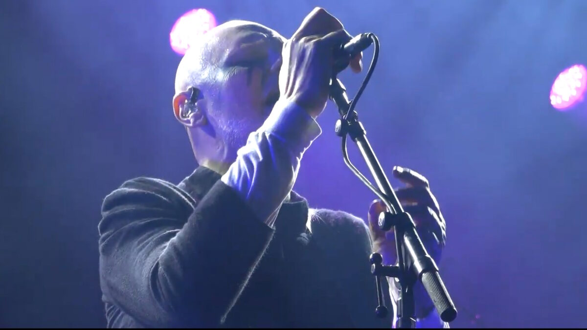 ‘Beautiful’ Indeed: Watch The Smashing Pumpkins Perform ‘Mellon Collie’ Ballad For 1st Time In Over 25 Years