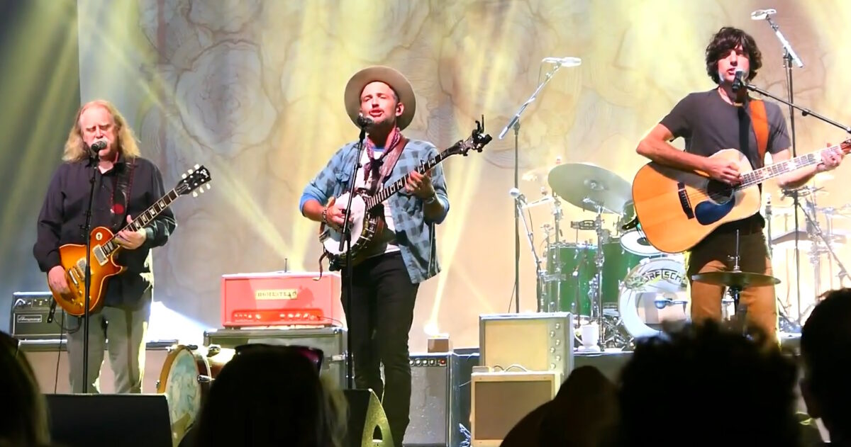 Avett Brothers Warren Haynes Peoria 2023 Screenshot