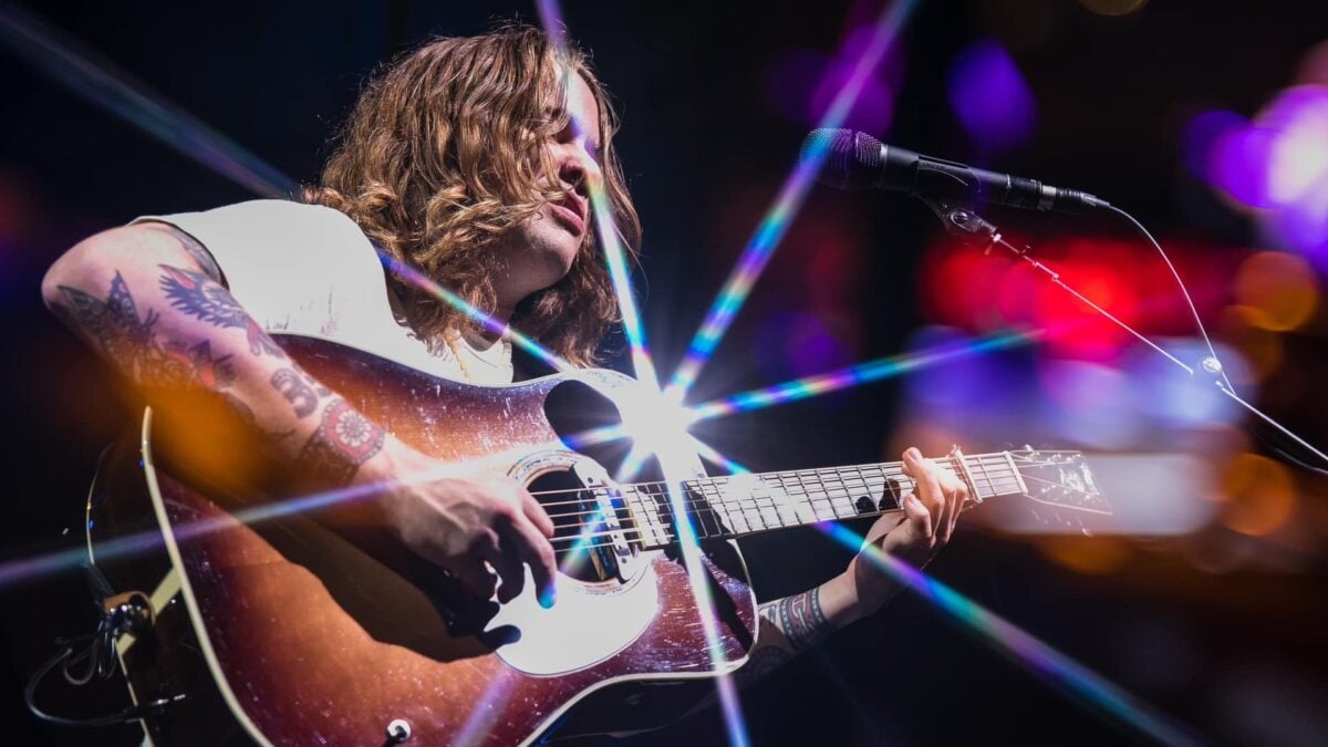 Billy Strings Reveals Cities & Dates For Winter Tour 2024