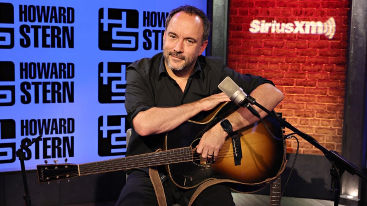 ‘Who Doesn’t Love A Song Written On Mushrooms?’: Watch Dave Matthews Talk ‘Walk Around The Moon’ With Howard Stern