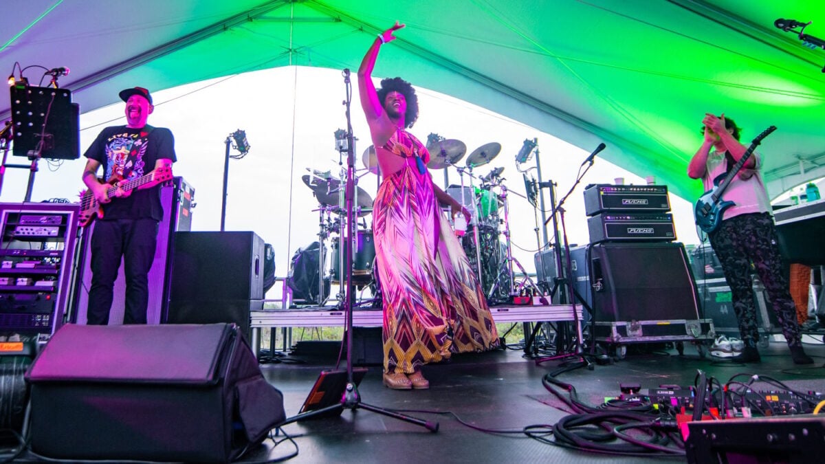 Hear Kanika Moore Front The Disco Biscuits On Pink Floyd Cover In South Carolina