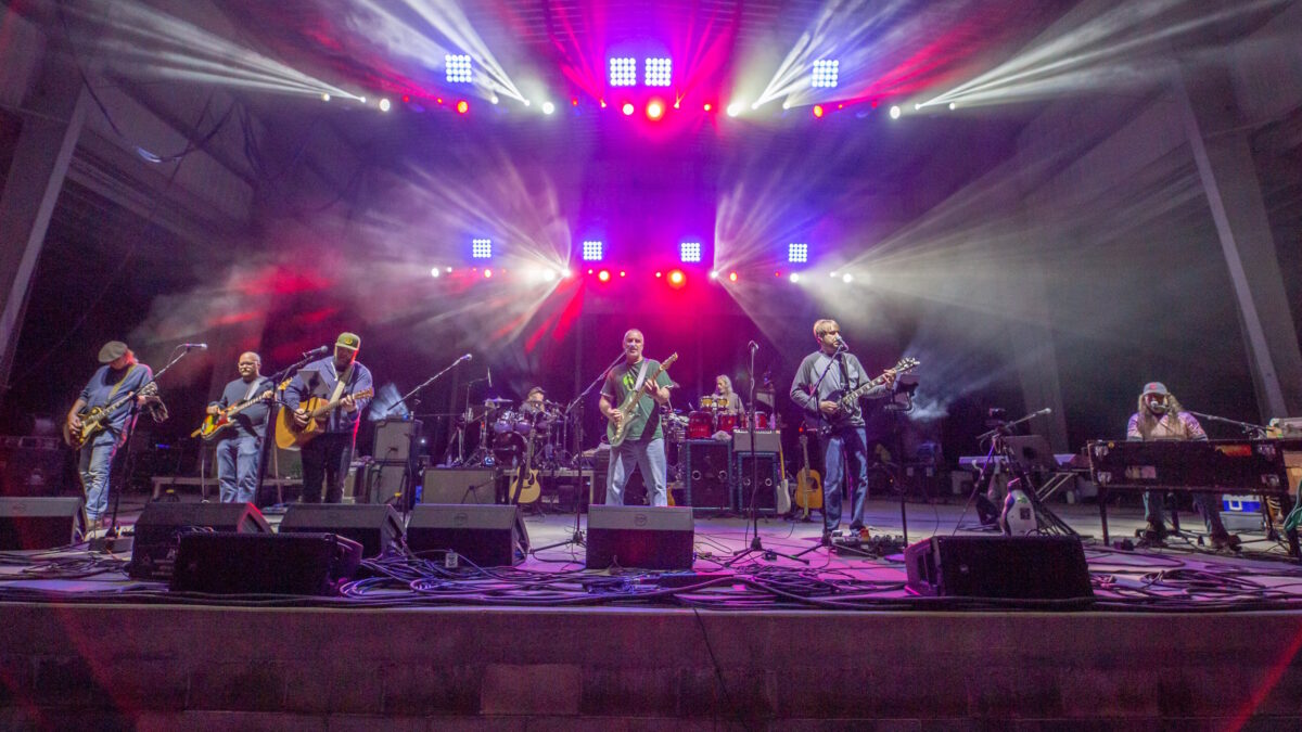 Longtime əkoostik hookah Member Ed McGee To Rejoin Band At Hookahville 57