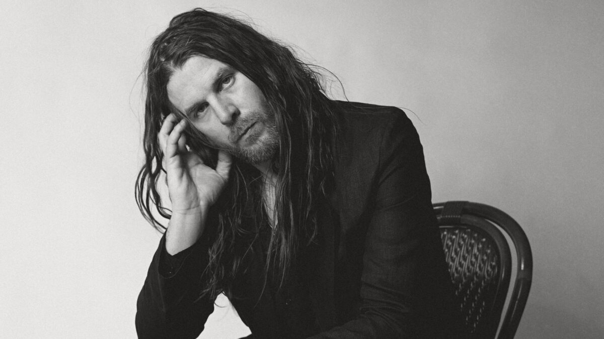 Jonathan Wilson Announces New Album ‘Eat The Worm’ & Shares Sprawling ‘Charlie Parker’ Single