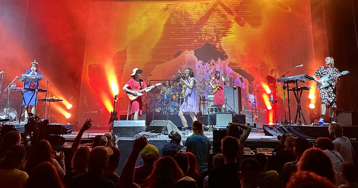 King Gizzard Lizard Wizard Caverns Tennessee Drag