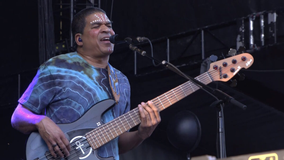 Love Fills Fenway Park: Dead & Company Dusts Off 'Comes A Time' At Final Boston Concert