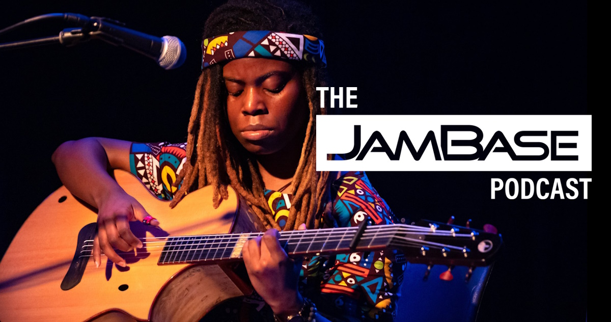 Yasmin Williams Discusses Musical Mentors, 'Guitar Hero' & More On 'The JamBase Podcast'