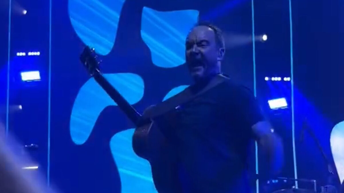 Say Goodbye: Watch Dave Matthews Have Unruly 'Fan' Thrown Out Of DMB Show In Camden