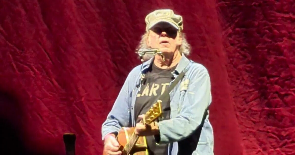 Neil Young Coastal Tour 2023 2 Screenshot