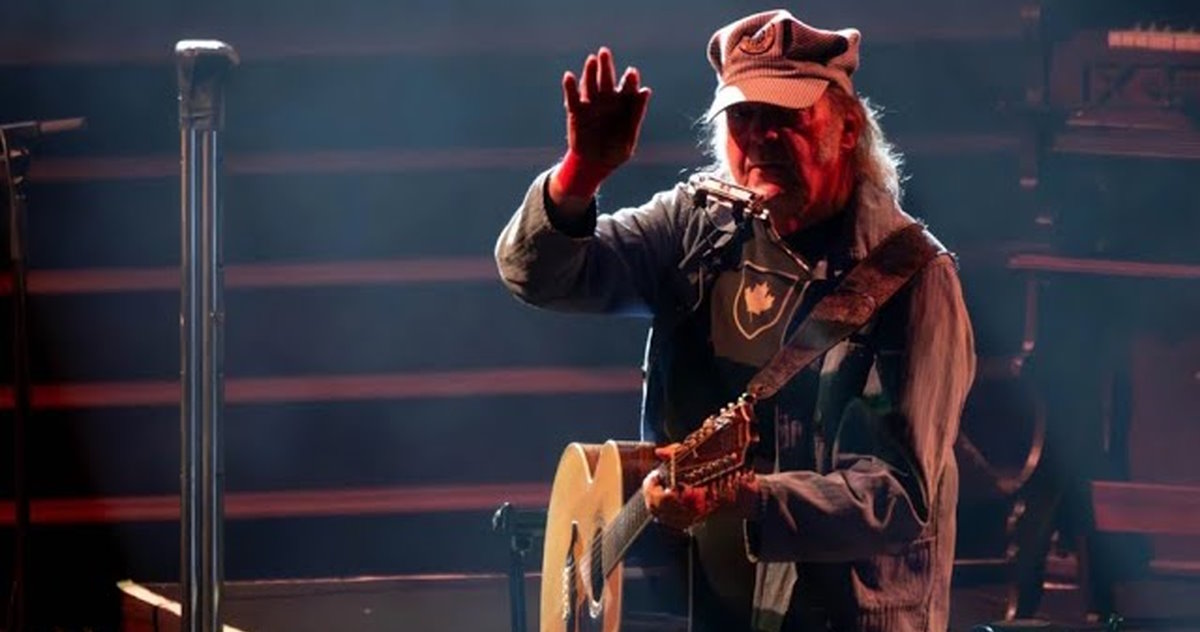 Neil Young Hints At ‘Coastal Tour’ Live Release Featuring HiTech Atmos