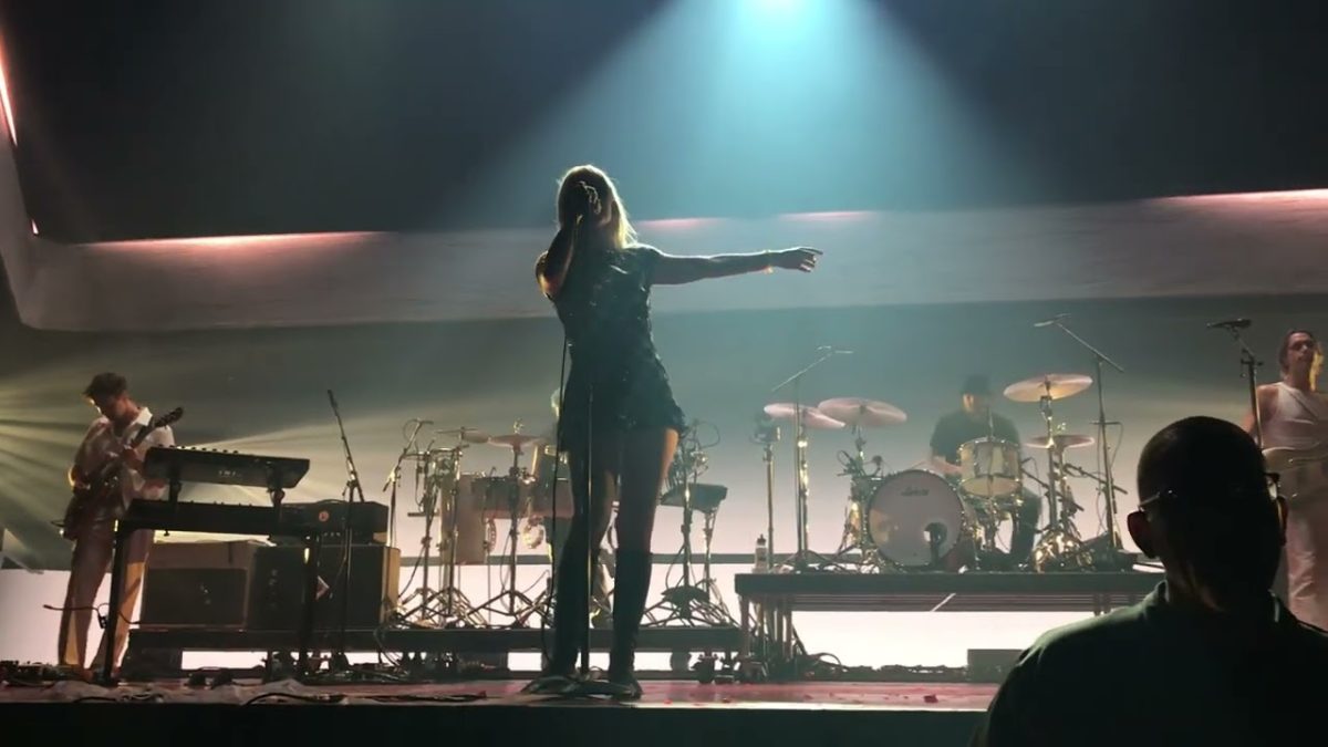 Paramore-All I Wanted LA The Forum Billie Eilish