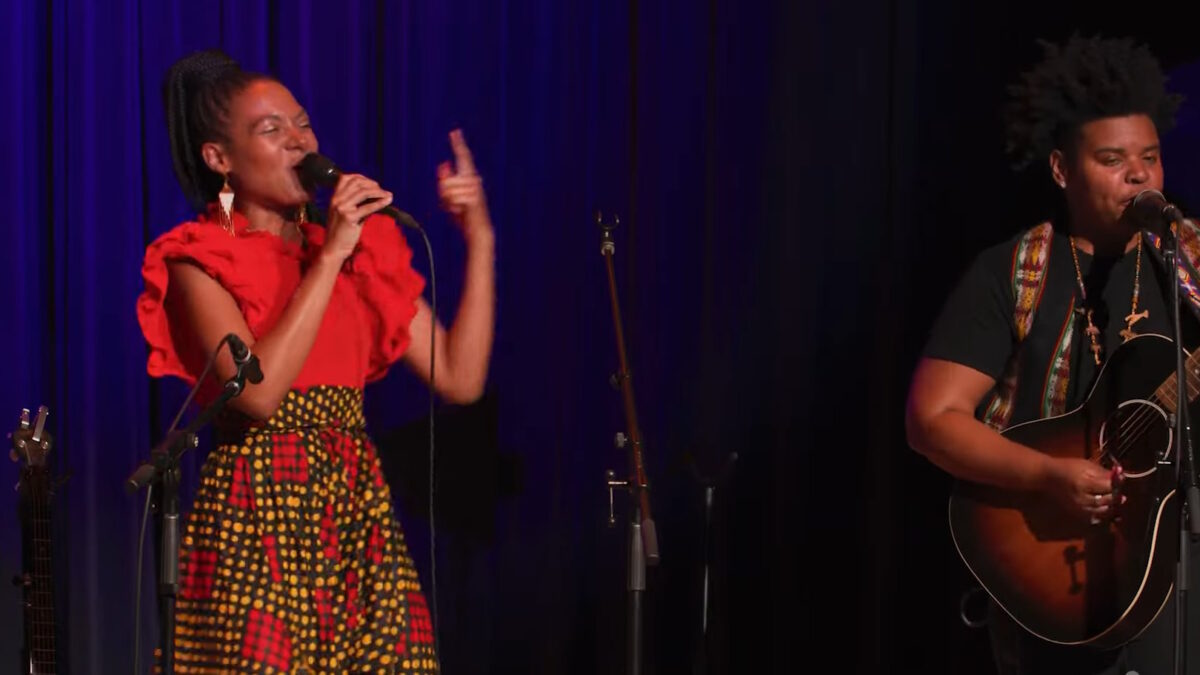 See Allison Russell Perform Life-Changing Song ‘Nightflyer’ For ‘eTown’