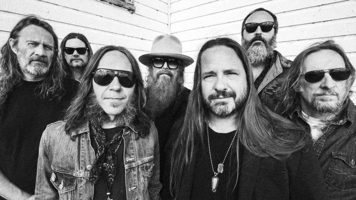 Blackberry Smoke Announces New Album ‘Be Right Here’ & Shares Swampy ‘Dig A Hole’ Single