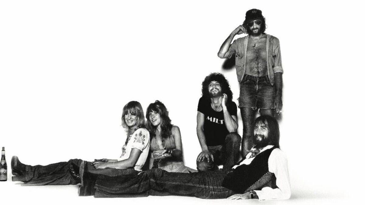 Listen To Fleetwood Mac’s Previously Unreleased ‘Go Your Own Way’ From 1977 ‘Rumours’ Tour Concert At The Forum