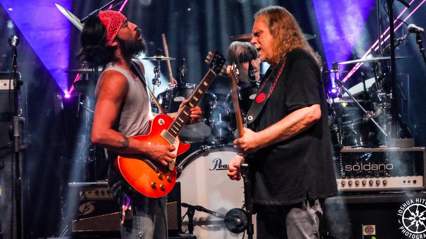 Watch Gov’t Mule Close Dark Side Of The Mule Tour With Stellar