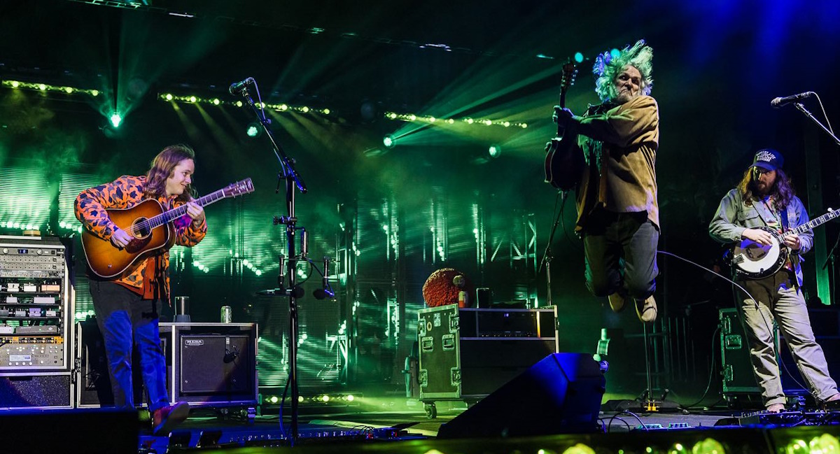 Watch Billy Strings Team With Leftover Salmon’s Vince Herman & Drew