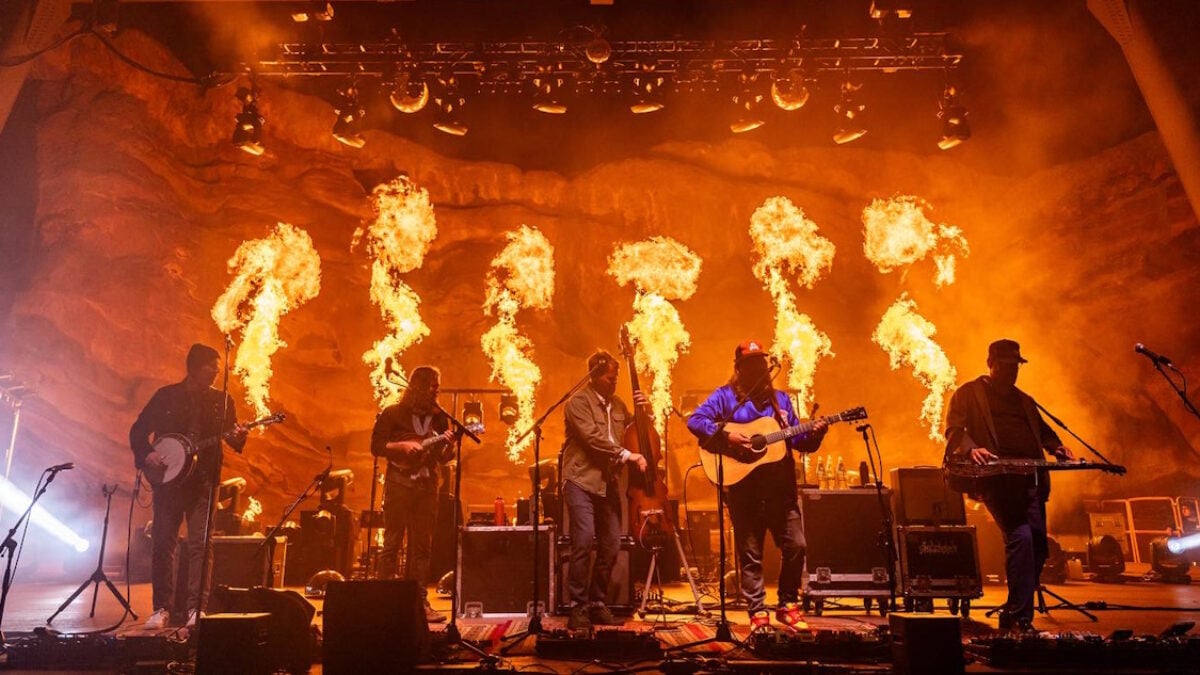 Watch Greensky Bluegrass Set Red Rocks Ablaze With Jimi Hendrix Cover