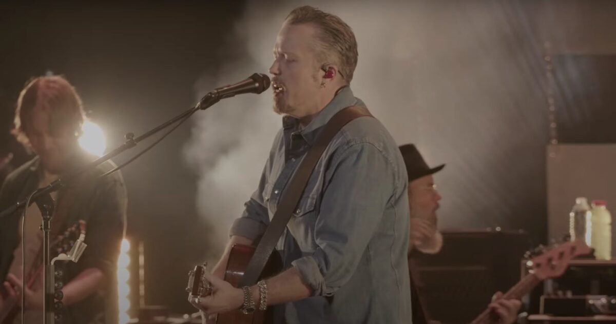 Jason Isbell 400 Unit Cover Me Up video