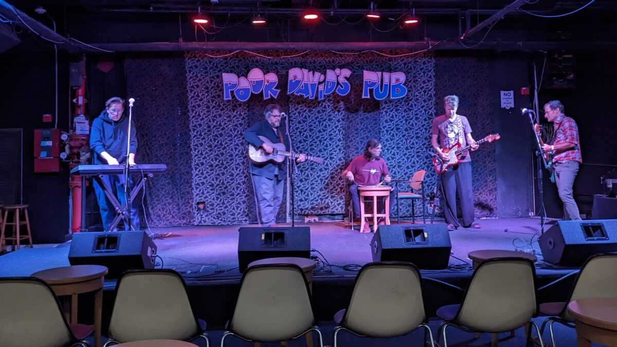 Wilco Performs Surprise Set At Open Mic Night In Dallas