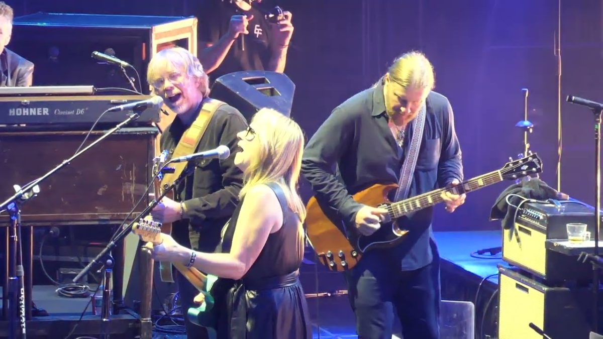 Tedeschi Trucks Band ft. Trey Anastasio - Bell Bottom Blues 9-29-23 Madison Sq. Garden, NYC