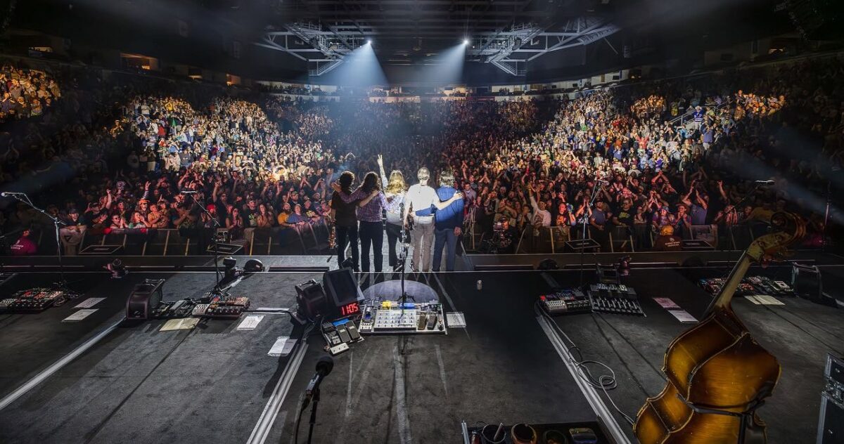 Billy Strings Independence Missouri 2023