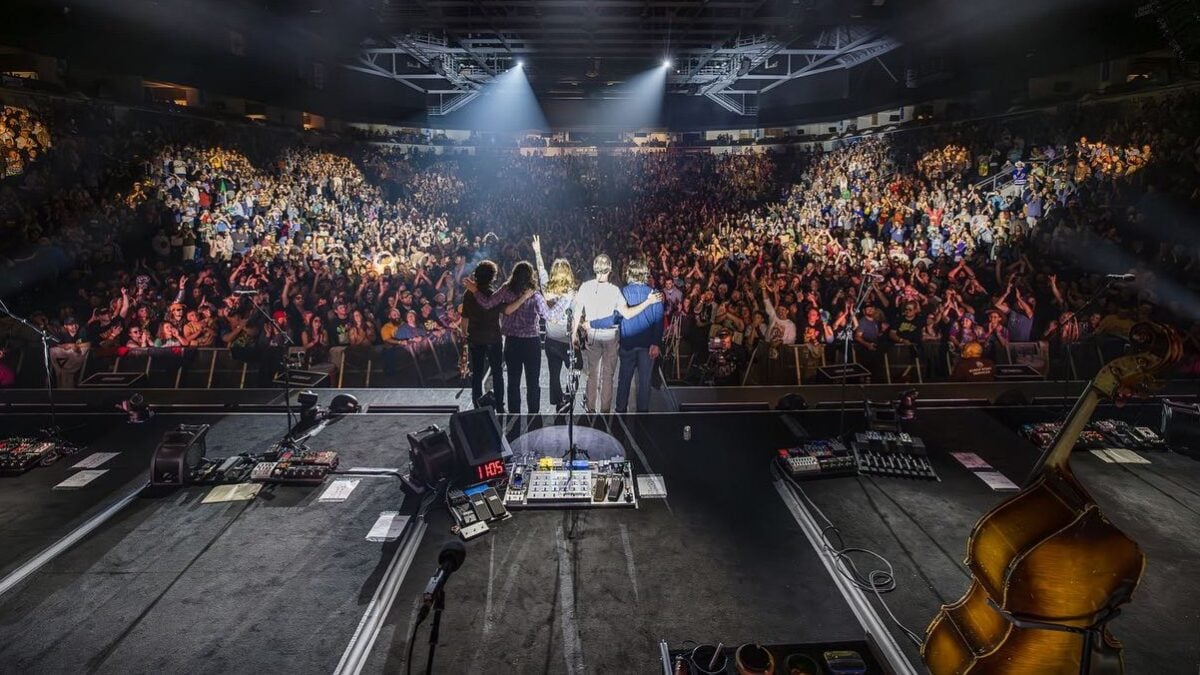 Watch Billy Strings Break Out ‘Remington Ride’ & More From 2023 US Fall Tour Closer