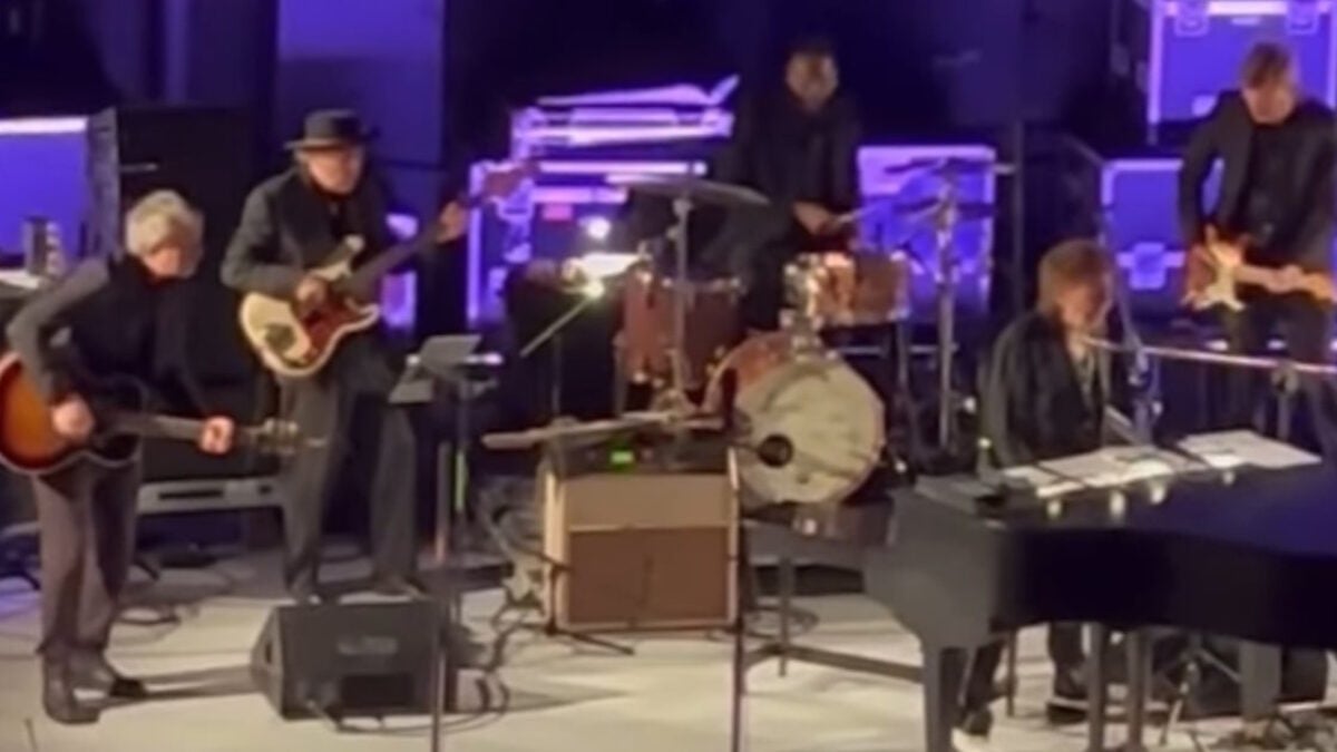 Bob Dylan Honors Chuck Berry In St. Louis