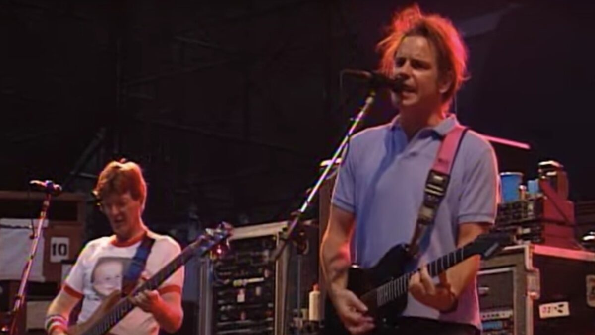 Watch Grateful Dead Rope A Pair Of Cowboy Songs In 1990