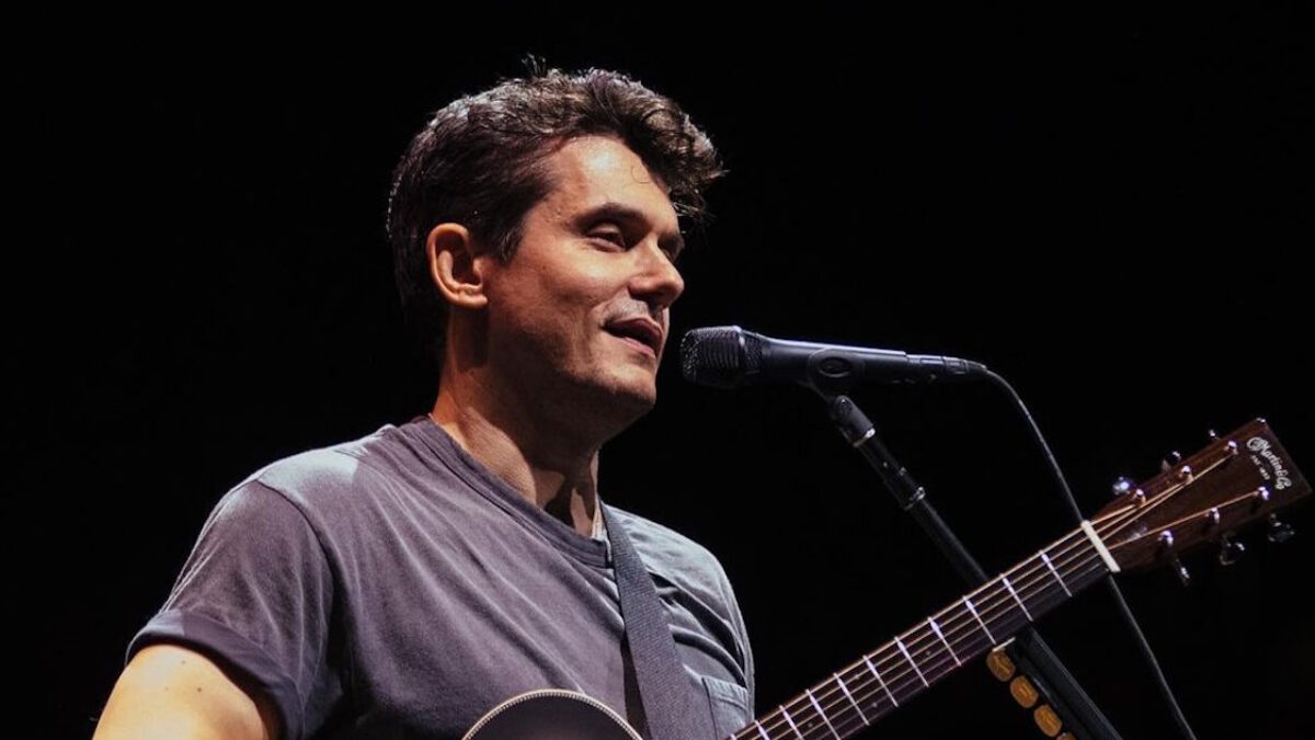 Hear John Mayer Make Up Impromptu Song In Response To Sign Request In Houston