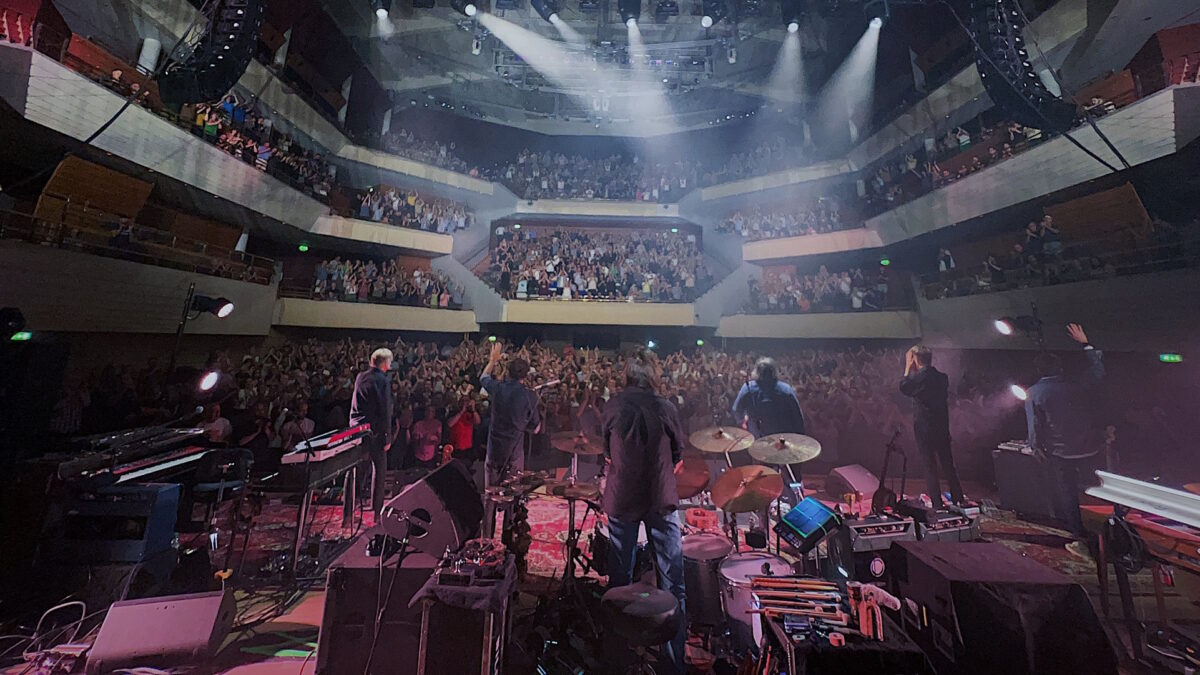 How To Watch Wilco’s Hometown End-Of-Tour Celebration Live From Chicago