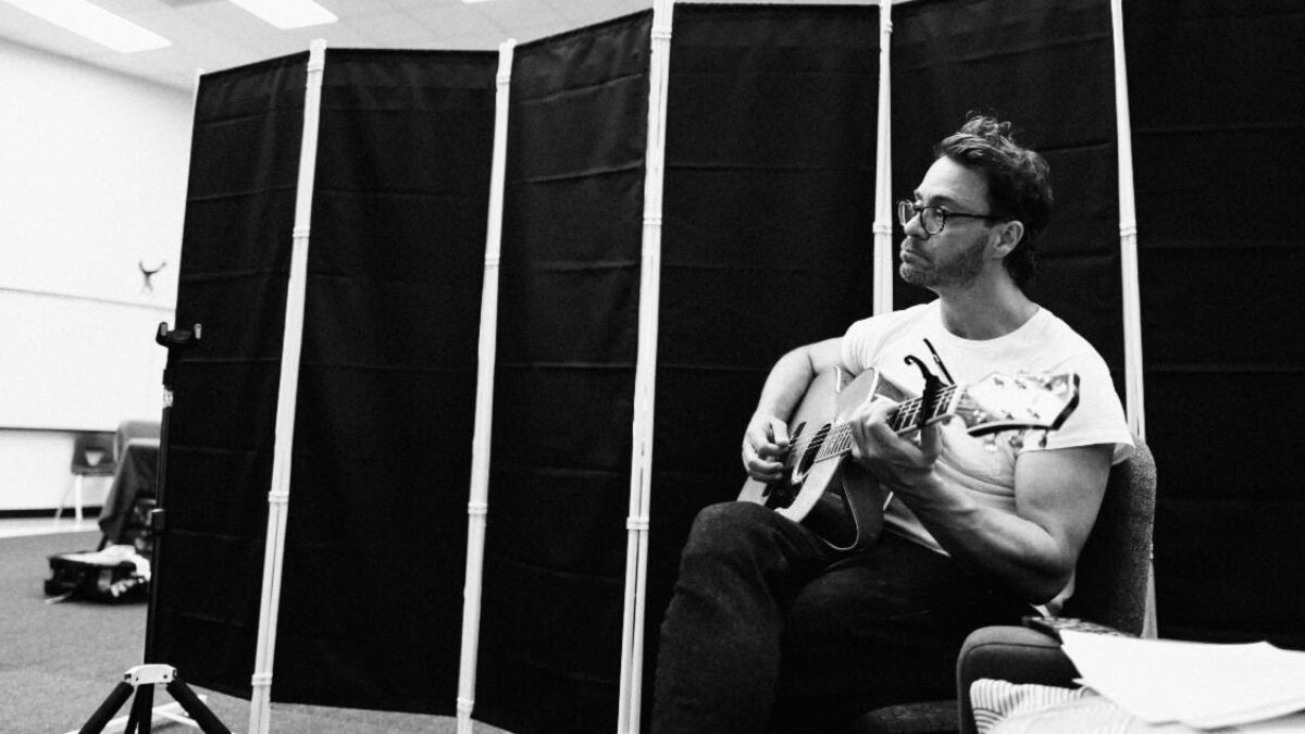 Amos Lee Shares Stripped-Down 2nd Single From Lucinda Williams Tribute Album