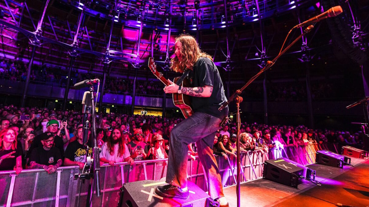 Ripping Up Roundhouse: Billy Strings Brings European Tour To London