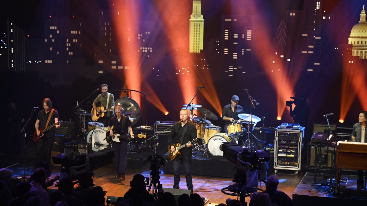 Watch Jason Isbell & The 400 Unit Issue Plea To 'Save The World' On 'Austin City Limits'
