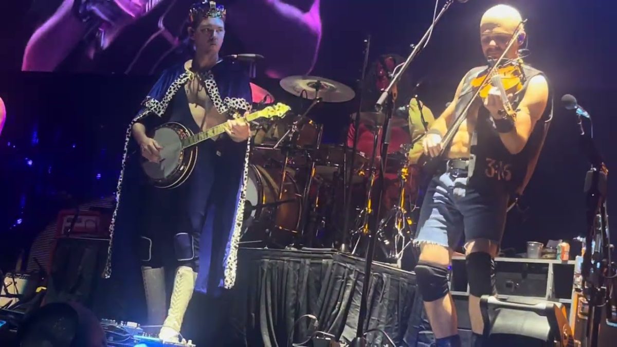 Billy Strings w/Duane Trucks & Chris Pandolfi ‘’No More to Leave You Behind’’ 10/31/23 Grand Rapids