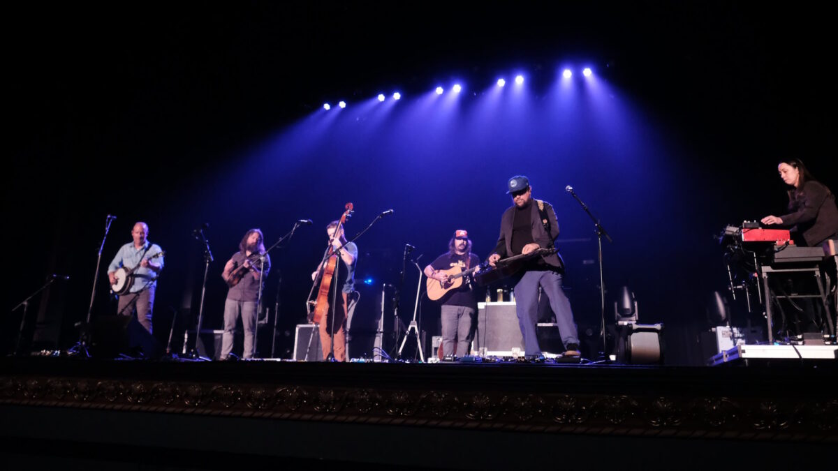 Watch May Erlewine & Joe Hettinga Join Greensky Bluegrass For Mariah Carey Cover In Michigan
