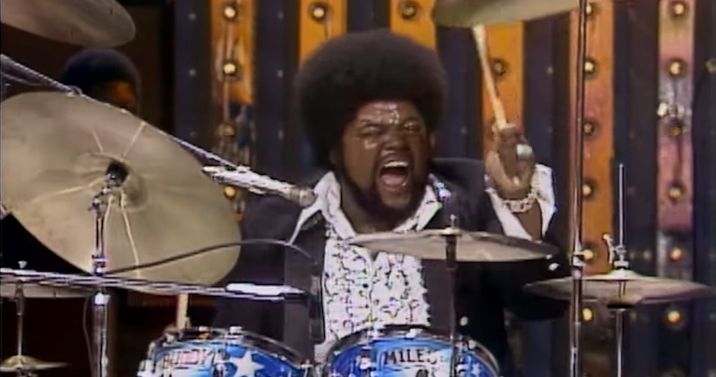 Watch Buddy Miles Front High-Octane 'Them Changes' On