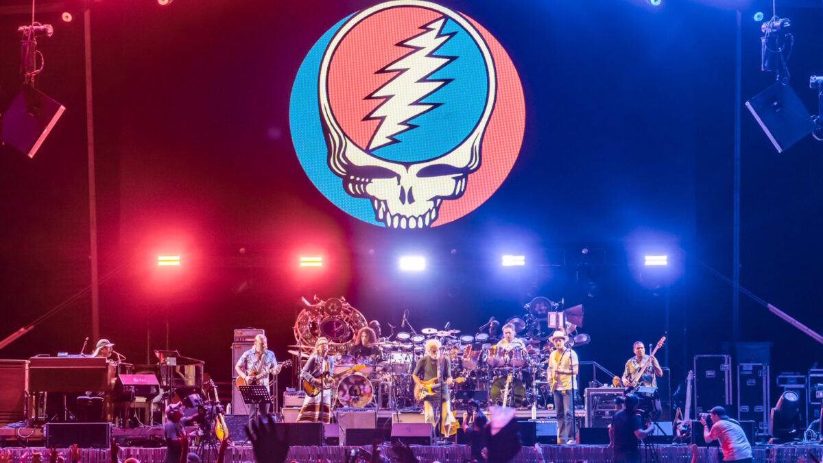 Watch Derek Trucks, Susan Tedeschi & Sturgill Simpson Go Dead Ahead In Mexico