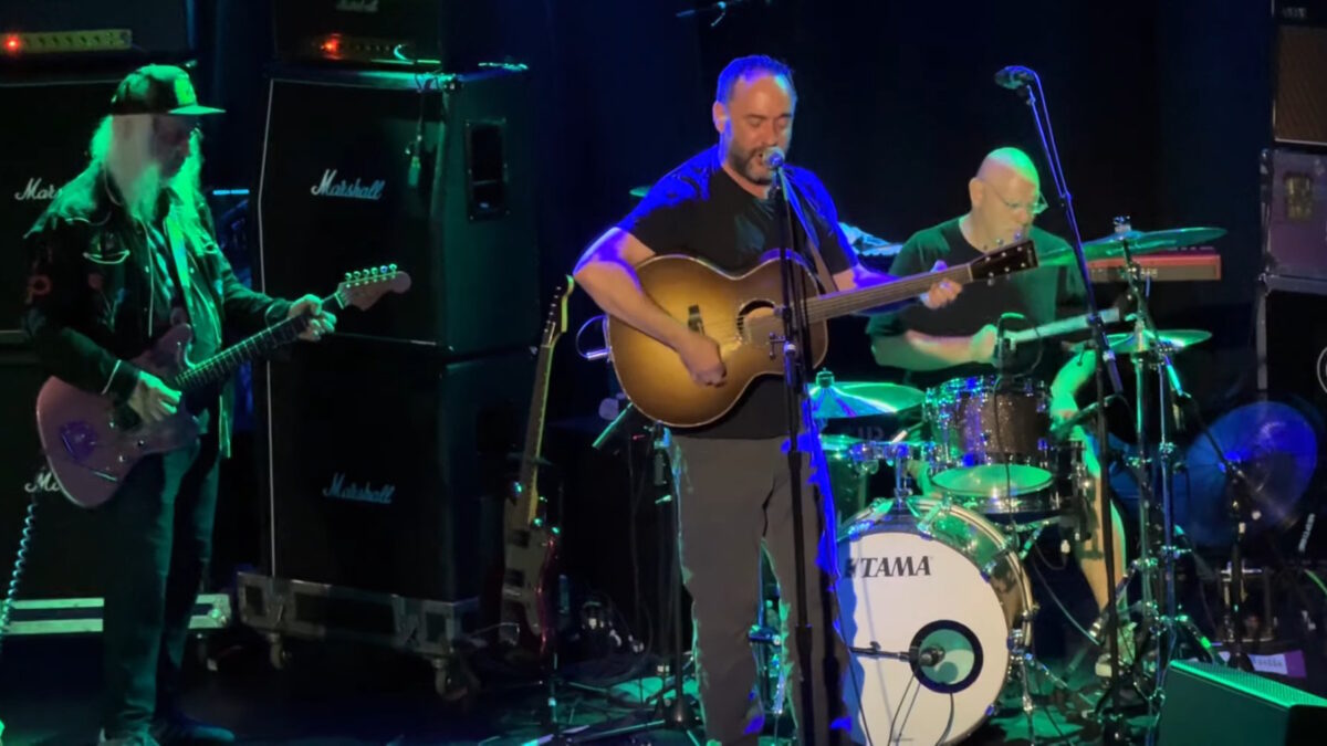 Watch Dave Matthews Join Dinosaur Jr. For Blazing Neil Young Cover In Seattle