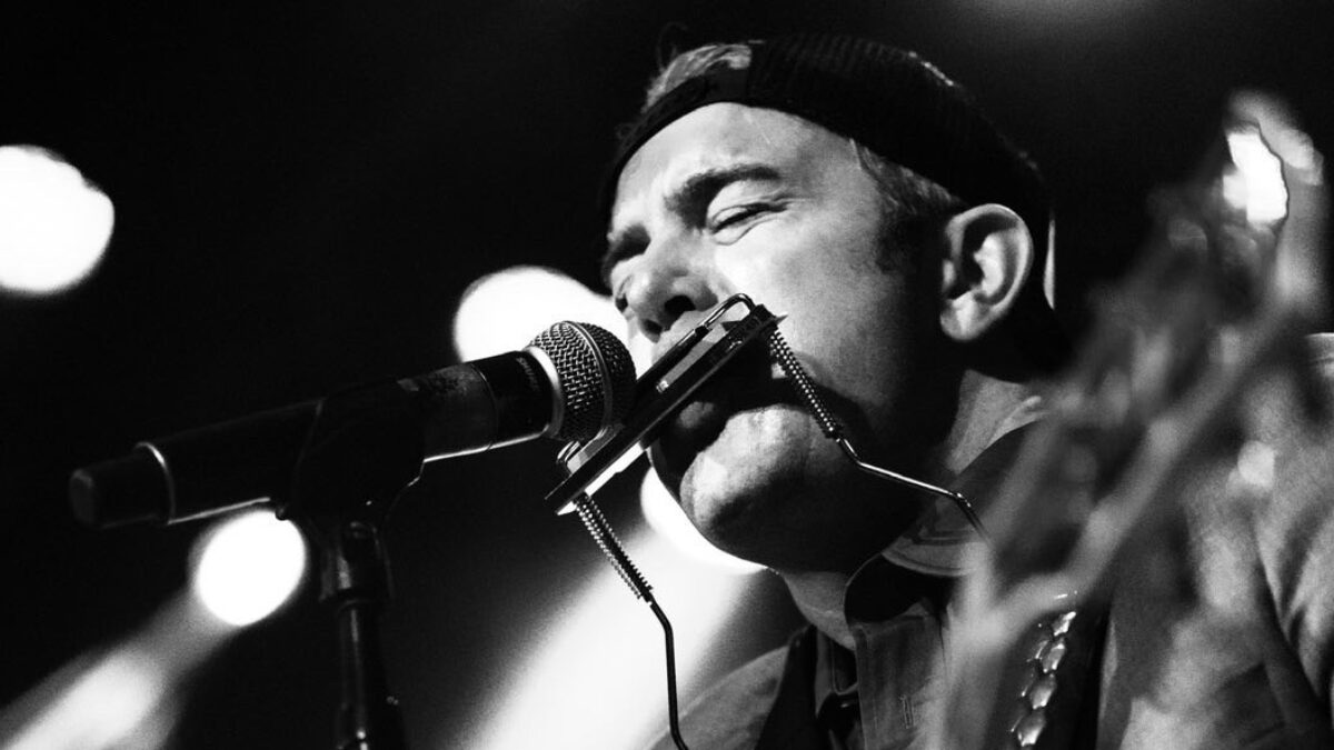 Hear G. Love & Special Sauce’s Previously Unreleased Live 'Cold Beverage' From 1994