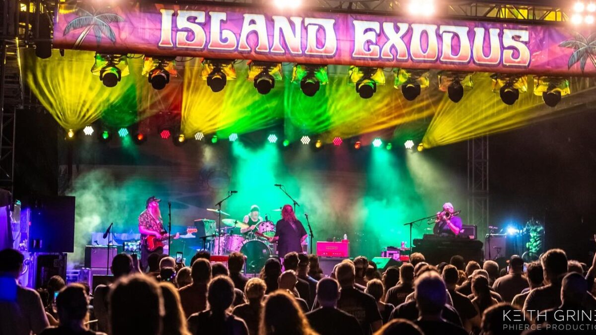 Watch Gov’t Mule Bring Reggae Feel To Black Sabbath Classic In Jamaica