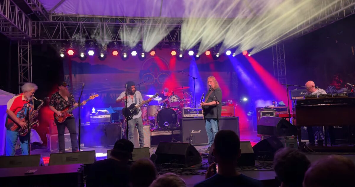 Govt Mule Ron Holloway Tash Neal Screen