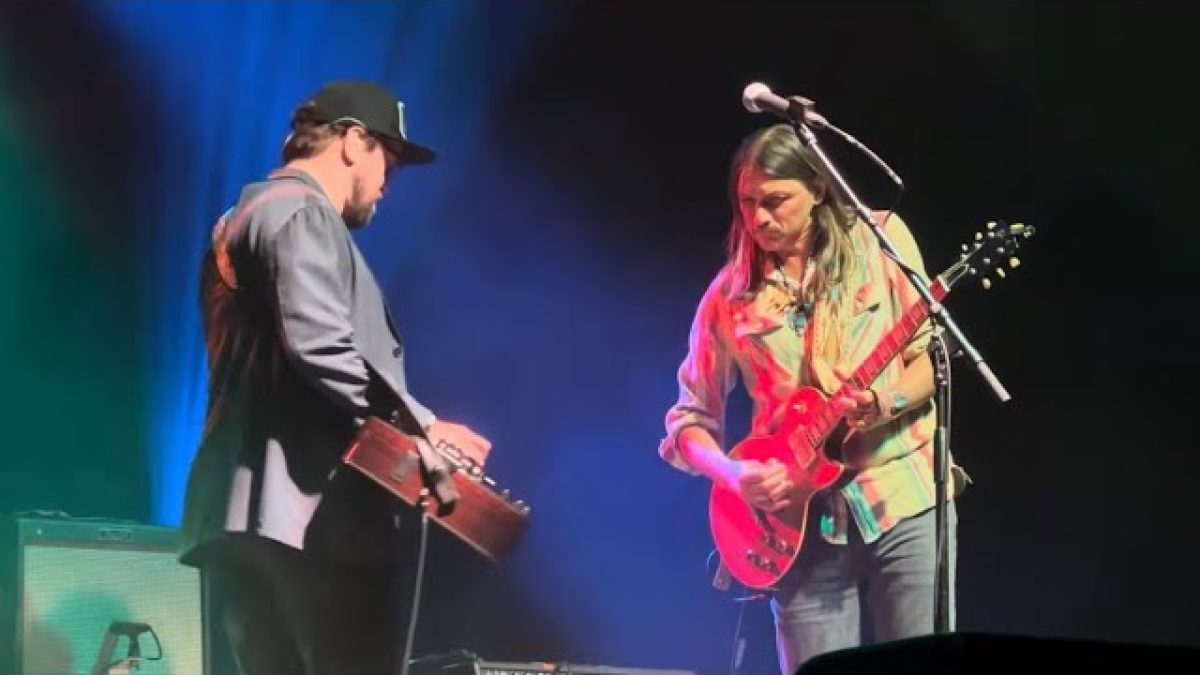 “Monument” → “Midnight Rider” - Greensky Bluegrass with Duane Betts - 1/20/2024 - Atlanta, GA