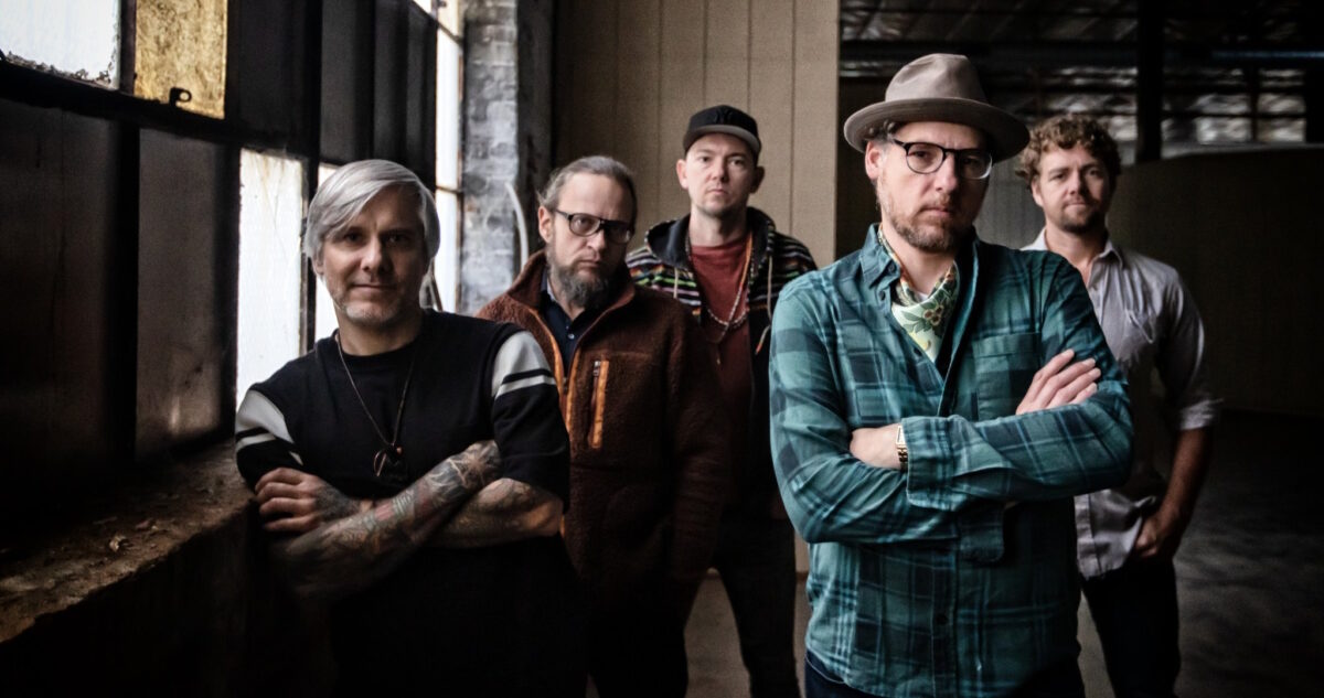 Infamous Stringdusters Press May 2023